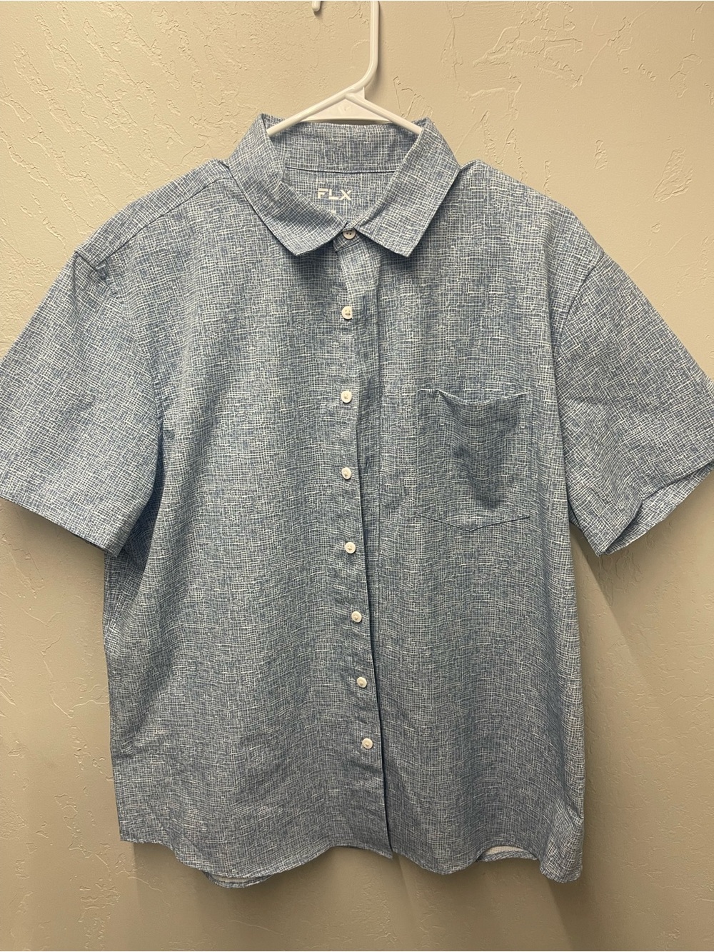 Men's Casual Short-Sleeve Button-Down Shirt in Heathered Blue